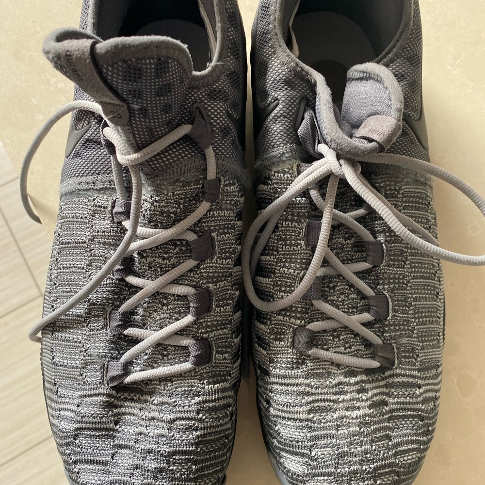Nike Kevin Durant size 12 shoes